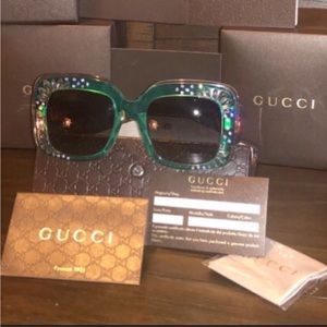 Gucci VINTAGE sunglasses 100% AUTHENTIC